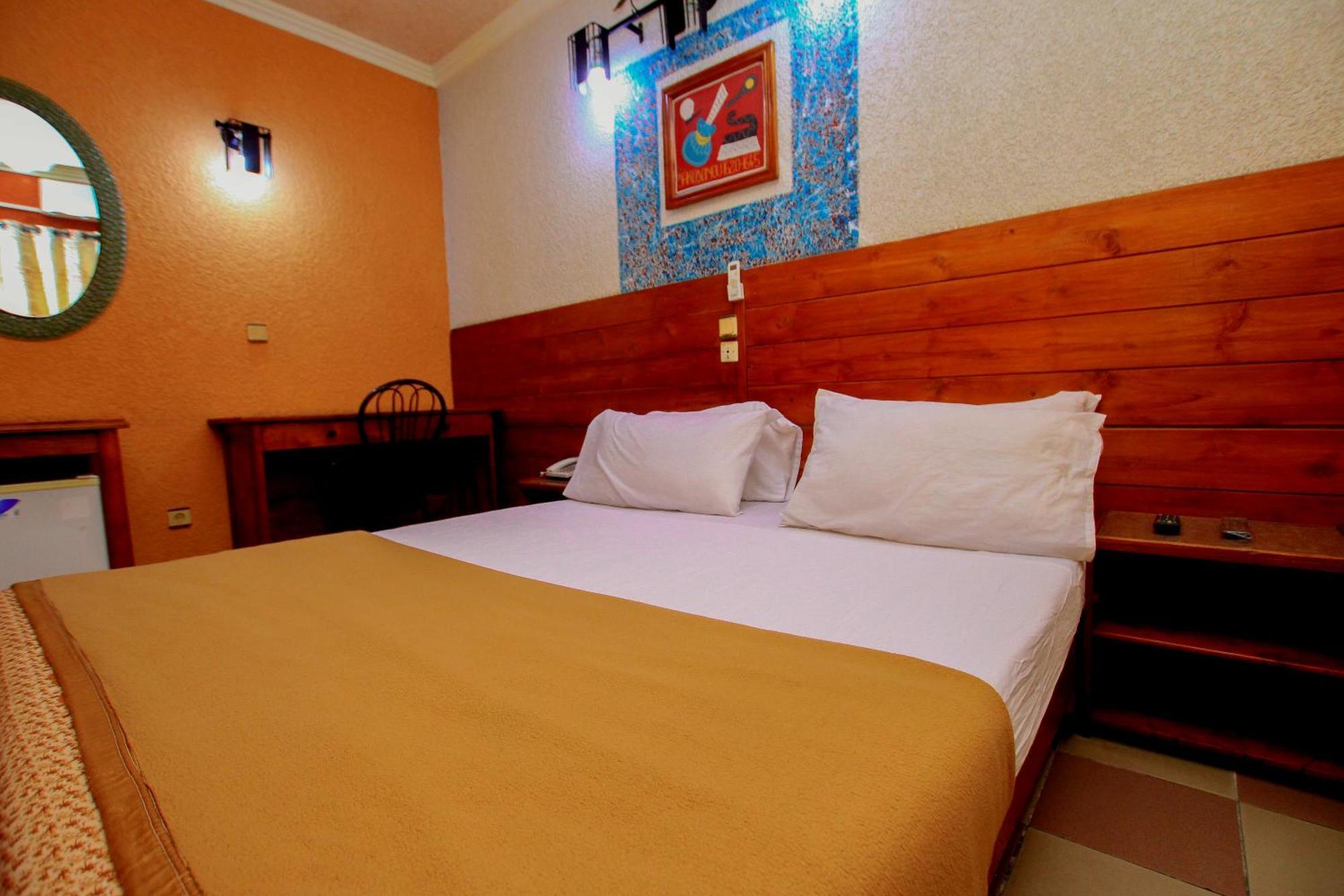 Hotel Le Prince كوتونو المظهر الخارجي الصورة